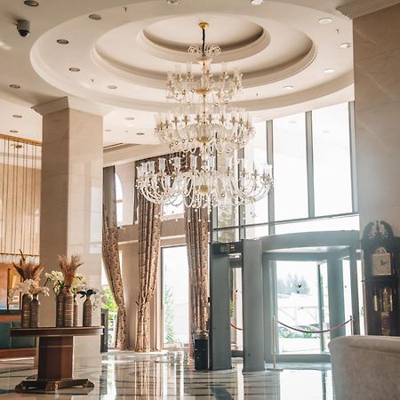 Wellborn Luxury Hotel Коджаели Екстериор снимка