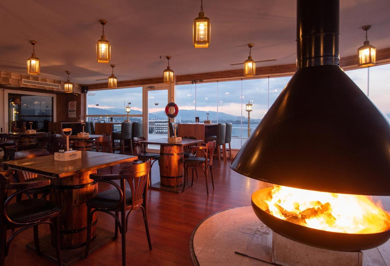 Wellborn Luxury Hotel Коджаели Екстериор снимка