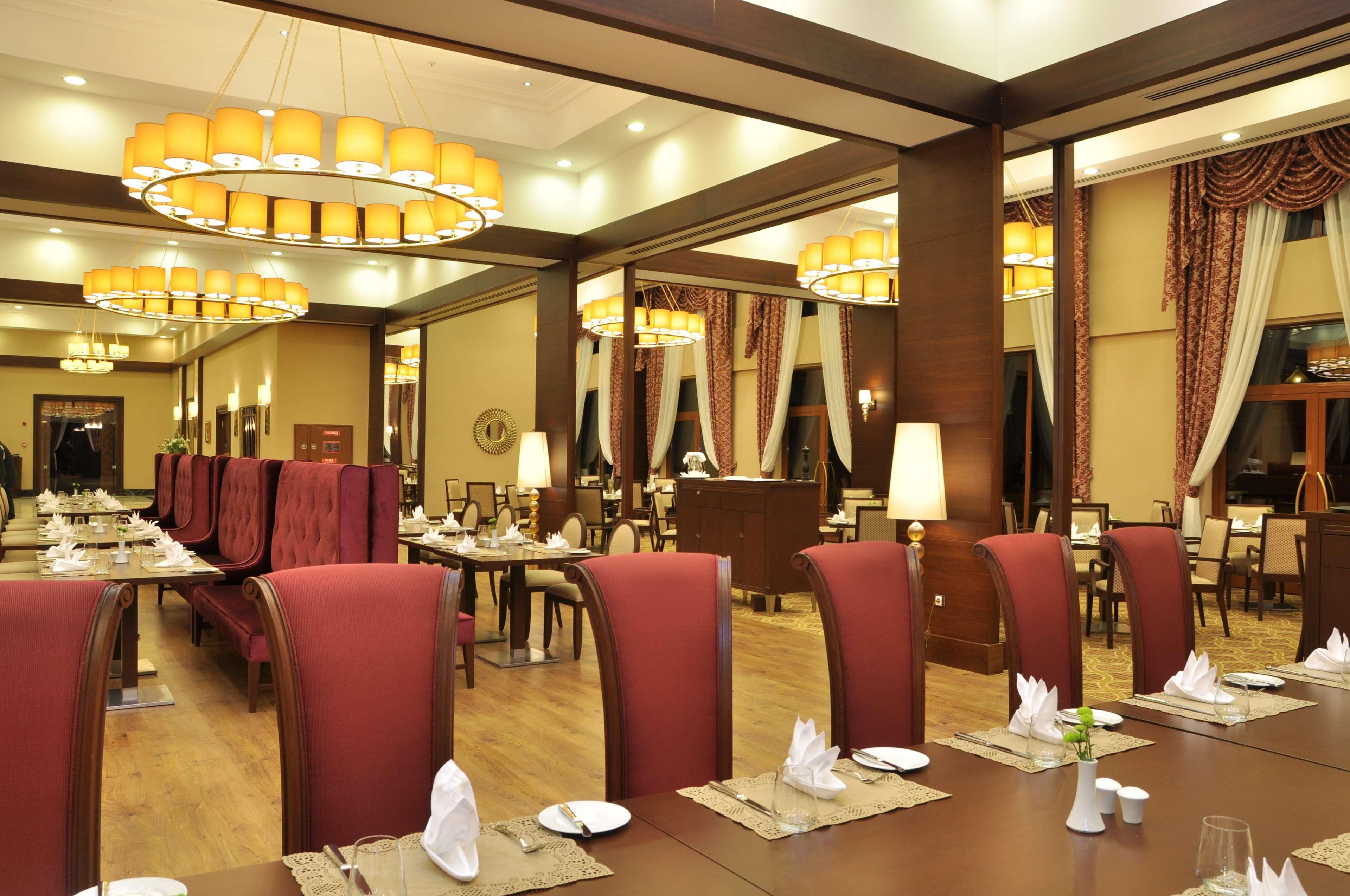Wellborn Luxury Hotel Коджаели Екстериор снимка